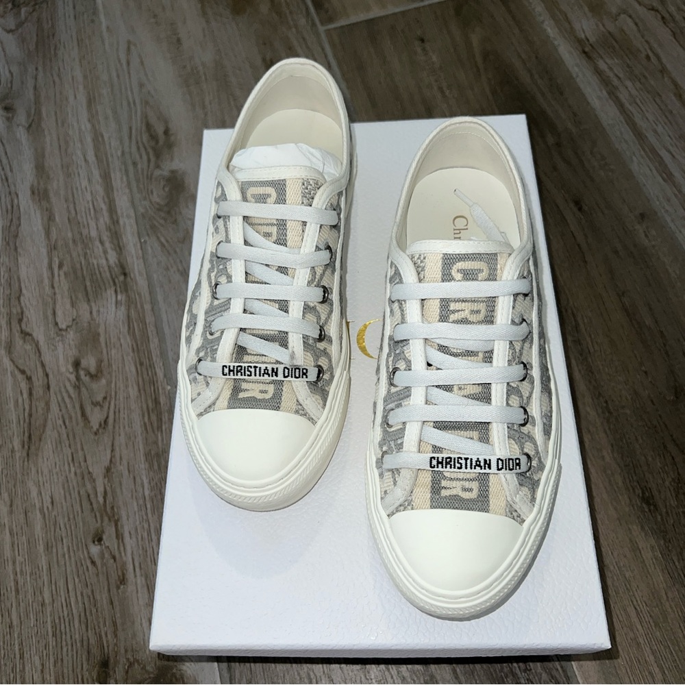 Authentic WALK'N'DIOR SNEAKER GRAY DIOR OBLIQUE EMBROIDERED COTTON